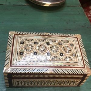 Two boxes, new no tag. Come from Egypt